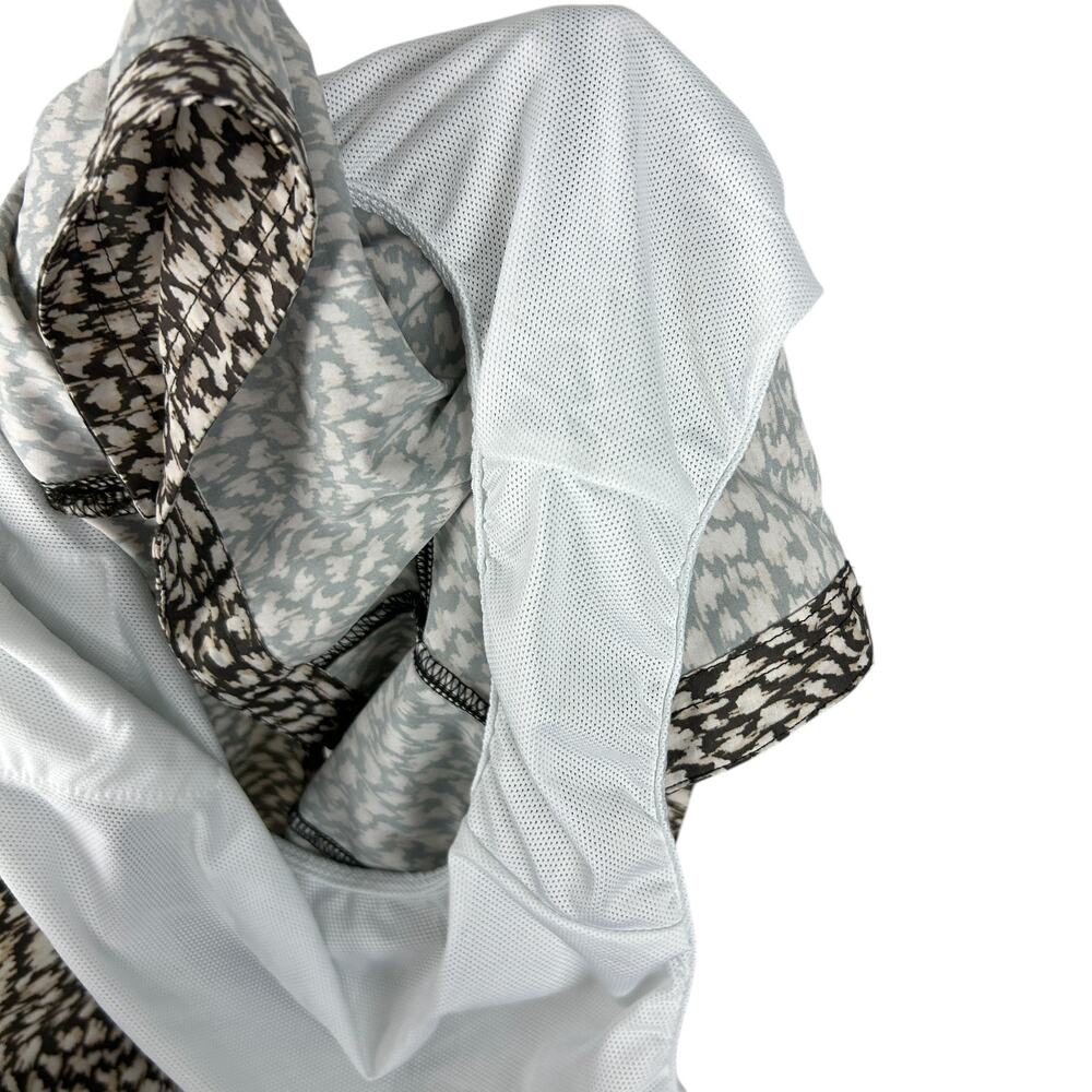 Varley X Evereve Kallin Patterned Lined Running A… - image 8